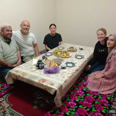 In Center Of Bukhara Family Guest House Mirg'Iyos Exterior photo
